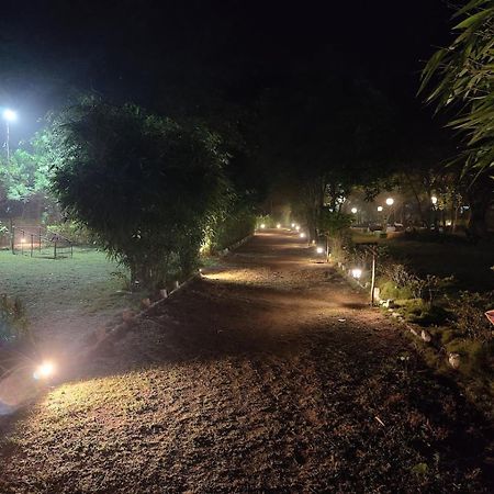Pench Tiger Trails Resort Khawasa Экстерьер фото