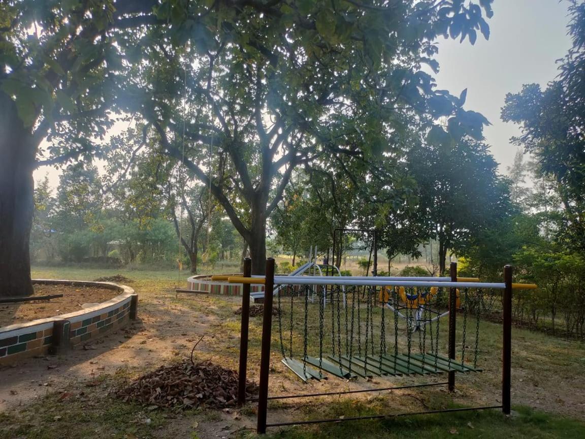 Pench Tiger Trails Resort Khawasa Экстерьер фото